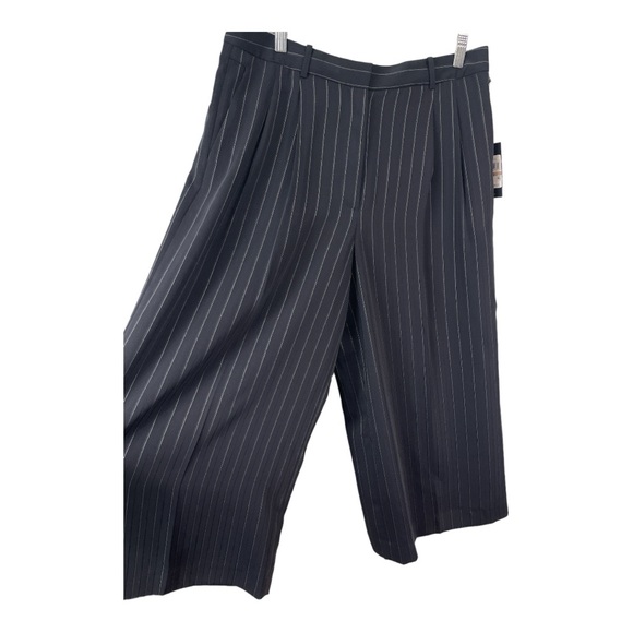 Tommy Hilfiger NWT Women's Size 12 Cropped Wide Leg Pants Navy Blue Pinstripe - Picture 2 of 7